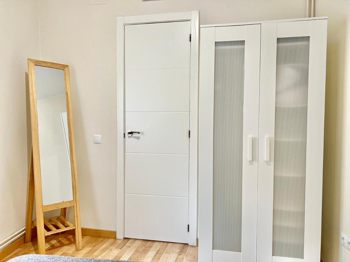 Comfortable Renovated Flat, Wifi! Badalona Exterior photo